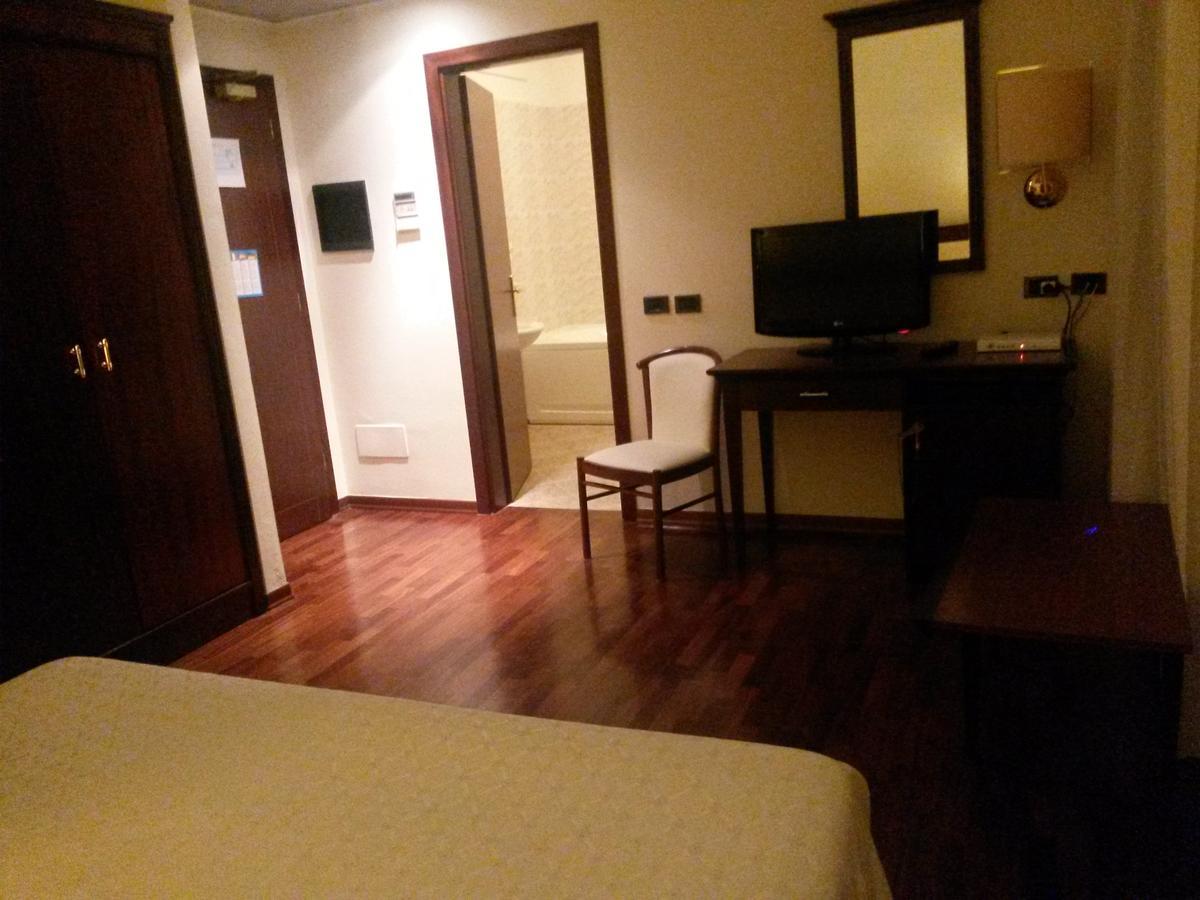 Park Hotel Casalmoro Luaran gambar